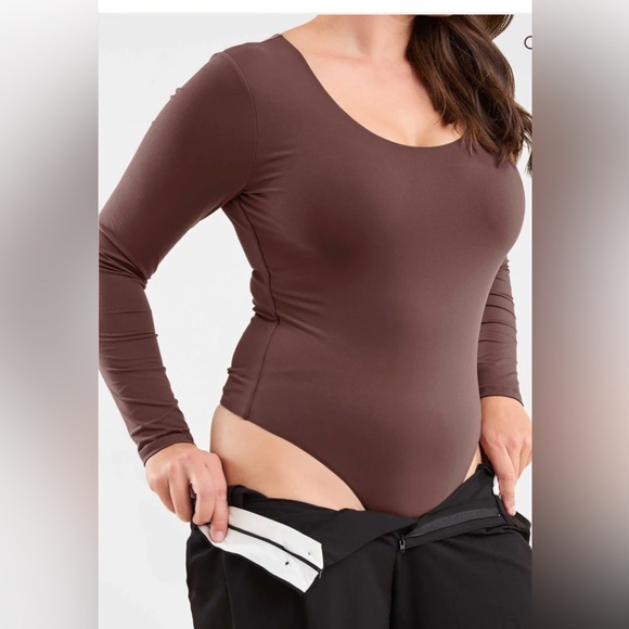 Nuuds Long Sleeve Scoop Neck Bodysuit in Coffee , size Small - Picture 1 of 10
